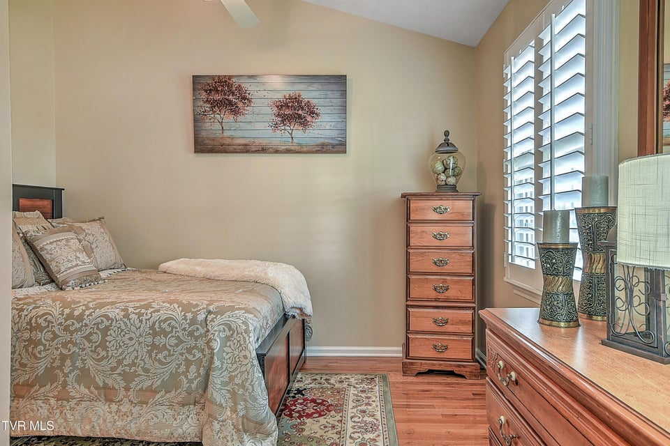 Photo #15: 574 Beaverview Drive