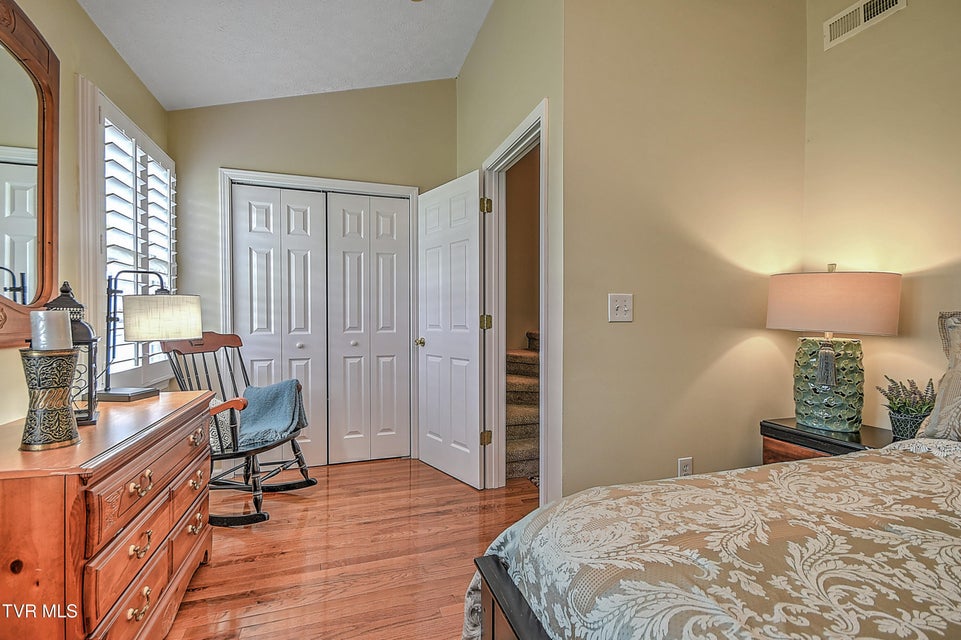Photo #16: 574 Beaverview Drive