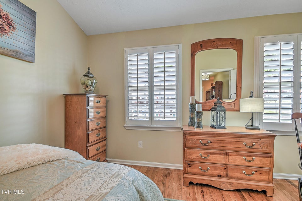 Photo #17: 574 Beaverview Drive