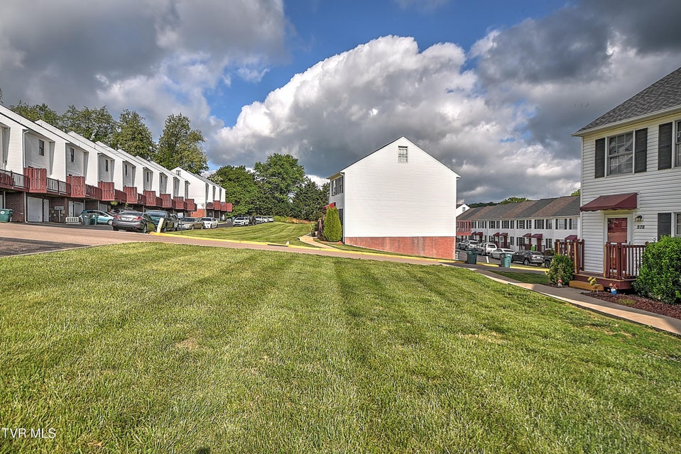 Photo #26: 574 Beaverview Drive