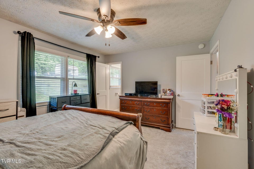 Photo #16: 5106 Springview Street