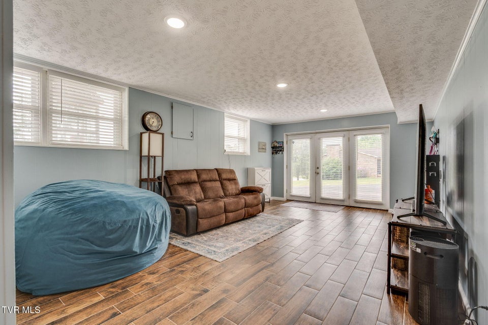 Photo #28: 5106 Springview Street