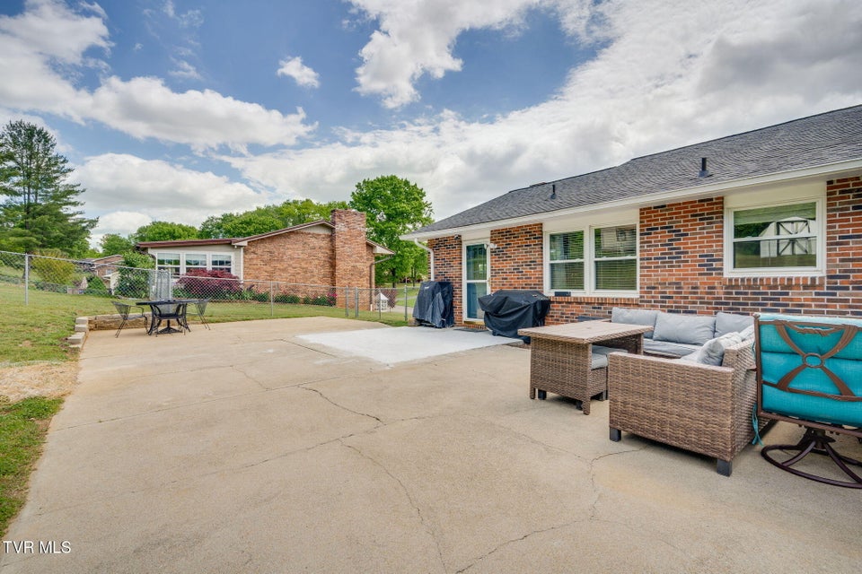 Photo #37: 5106 Springview Street