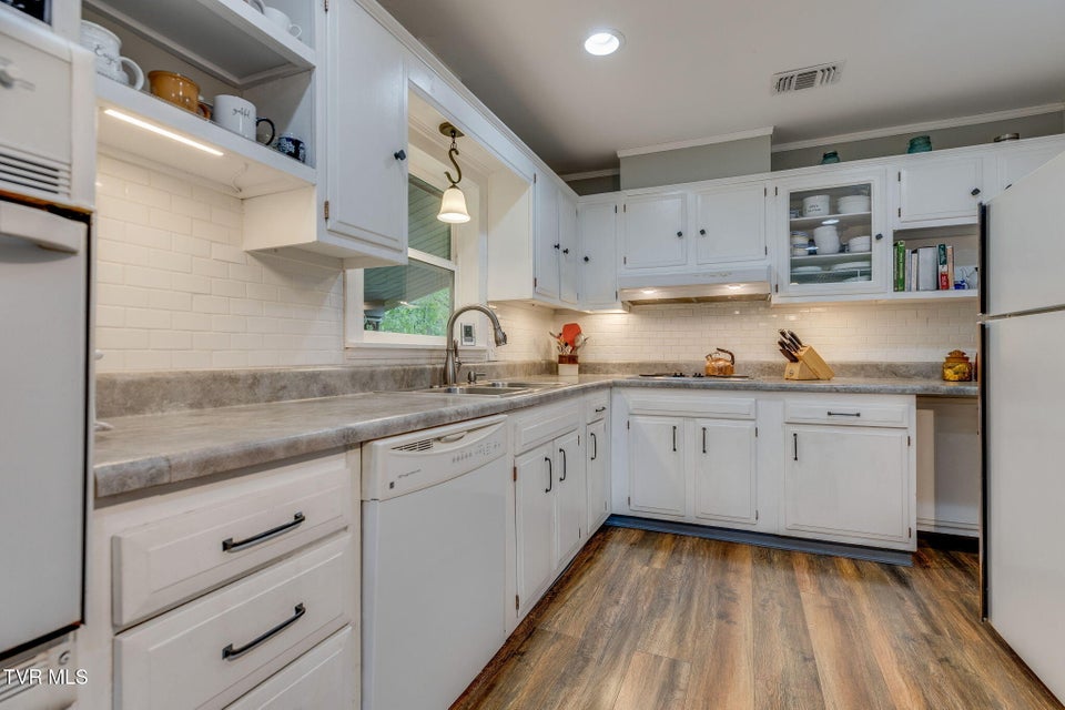 Photo #13: 824 Balsam Circle