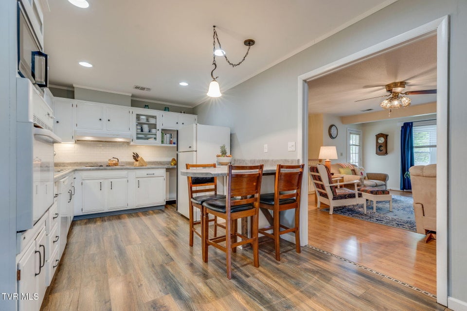 Photo #12: 824 Balsam Circle