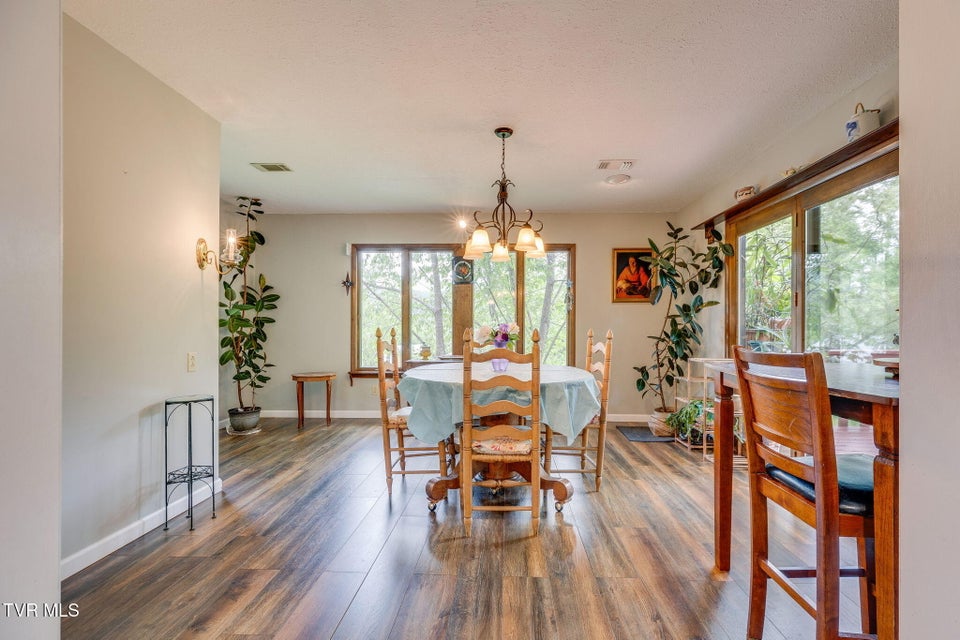 Photo #8: 824 Balsam Circle
