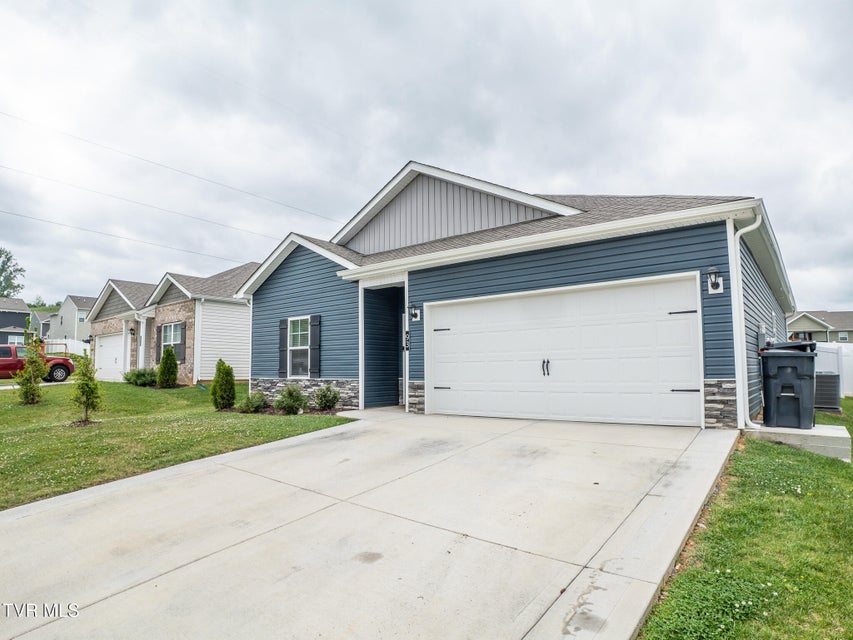 Photo #3: 93 Thistle Drive