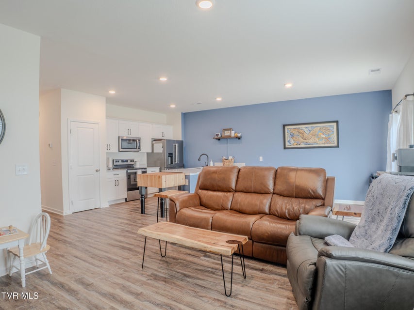 Photo #13: 93 Thistle Drive