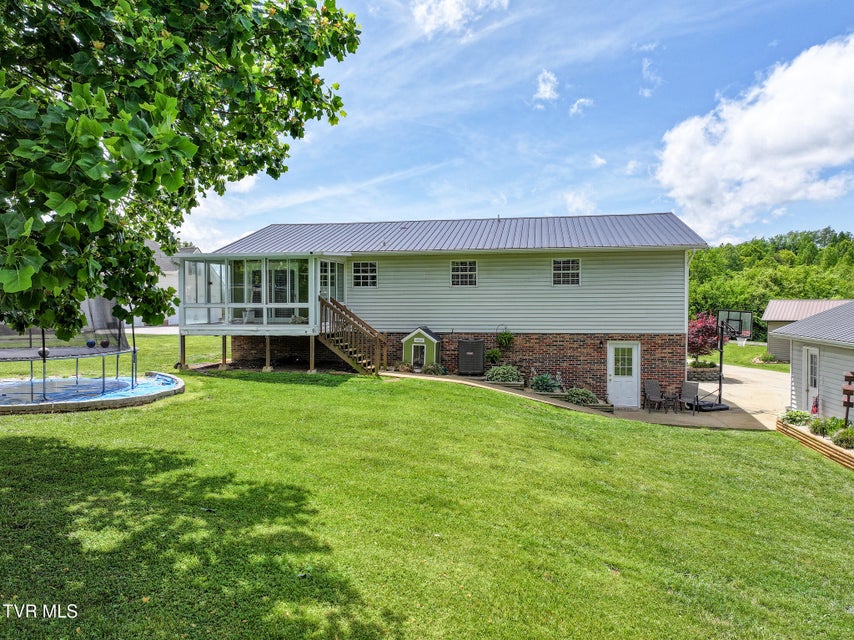 Photo #11: 122 Earlington Drive