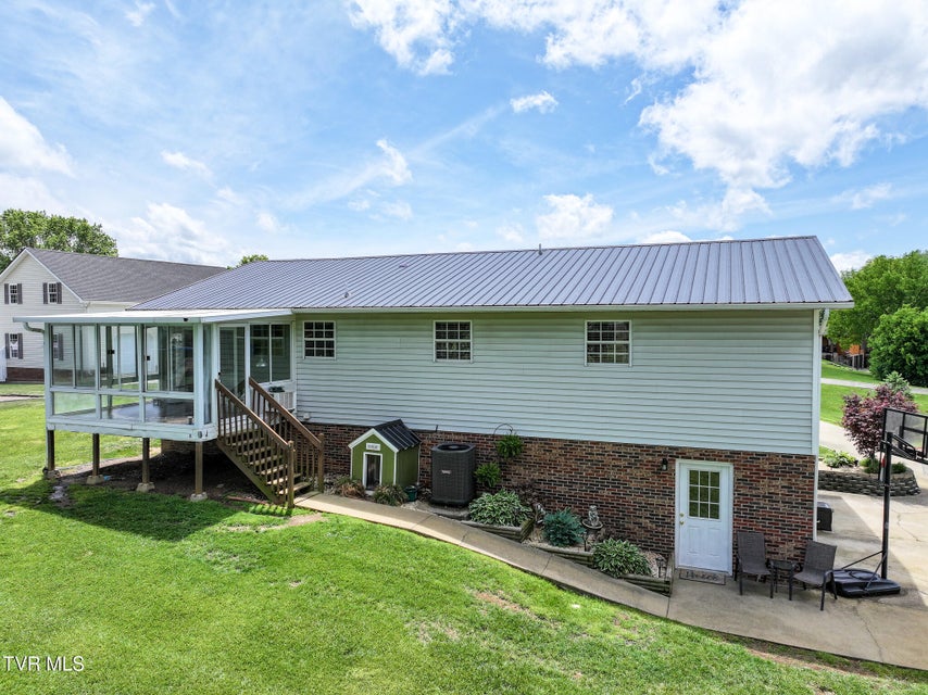 Photo #12: 122 Earlington Drive