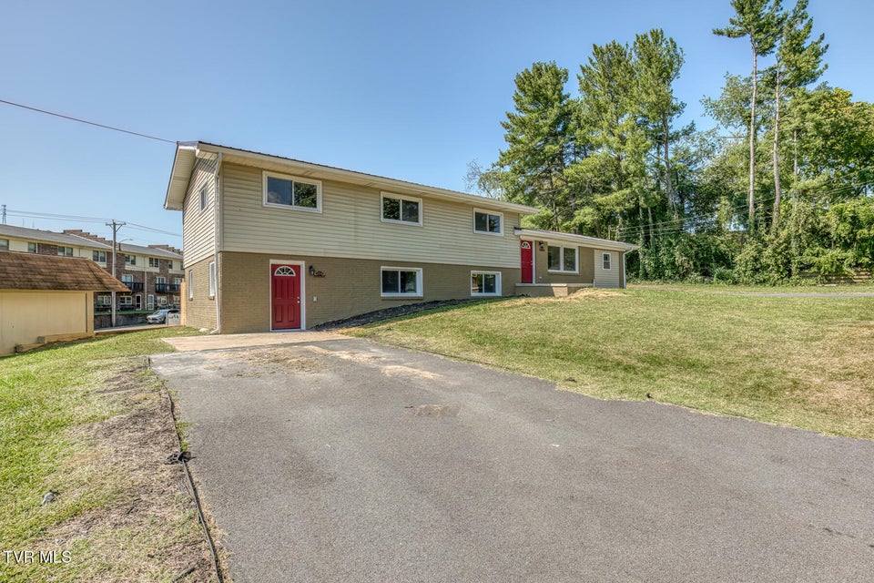 Photo #47: 1216 Norway Street