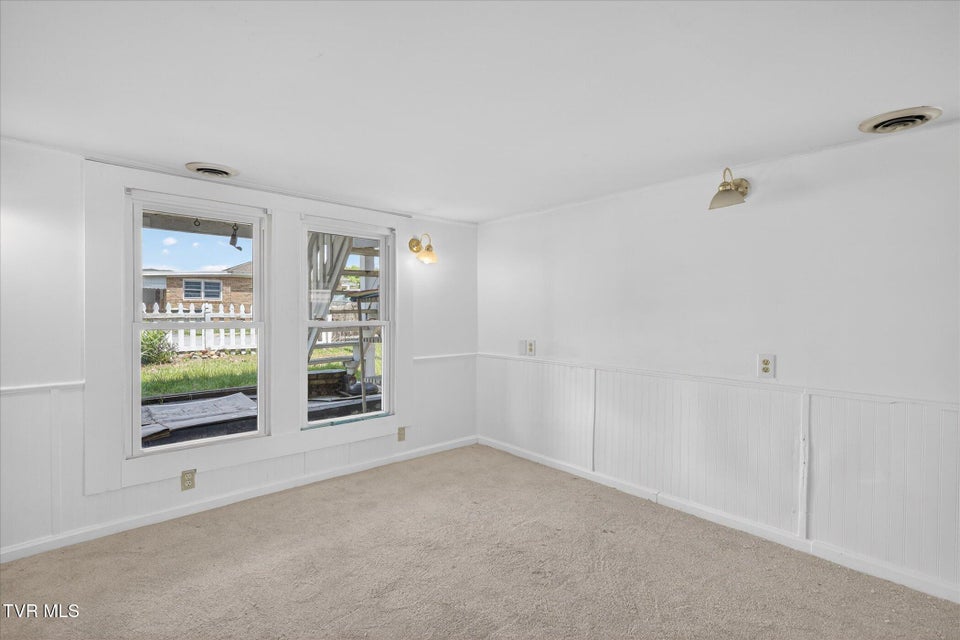 Photo #5: 425 Beasley Street
