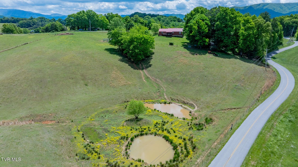 Photo #44: 902 Mill Road