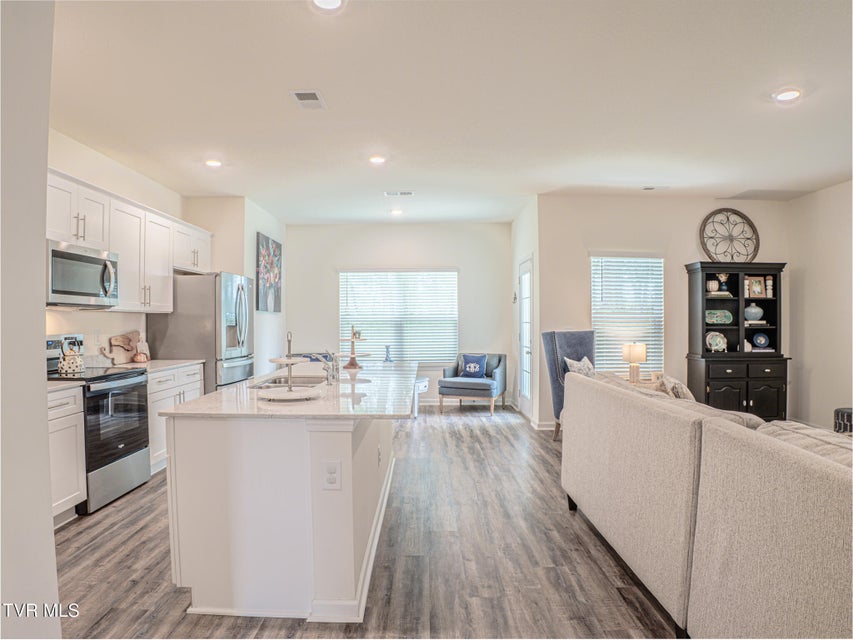 Photo #9: 142 Thistle Drive
