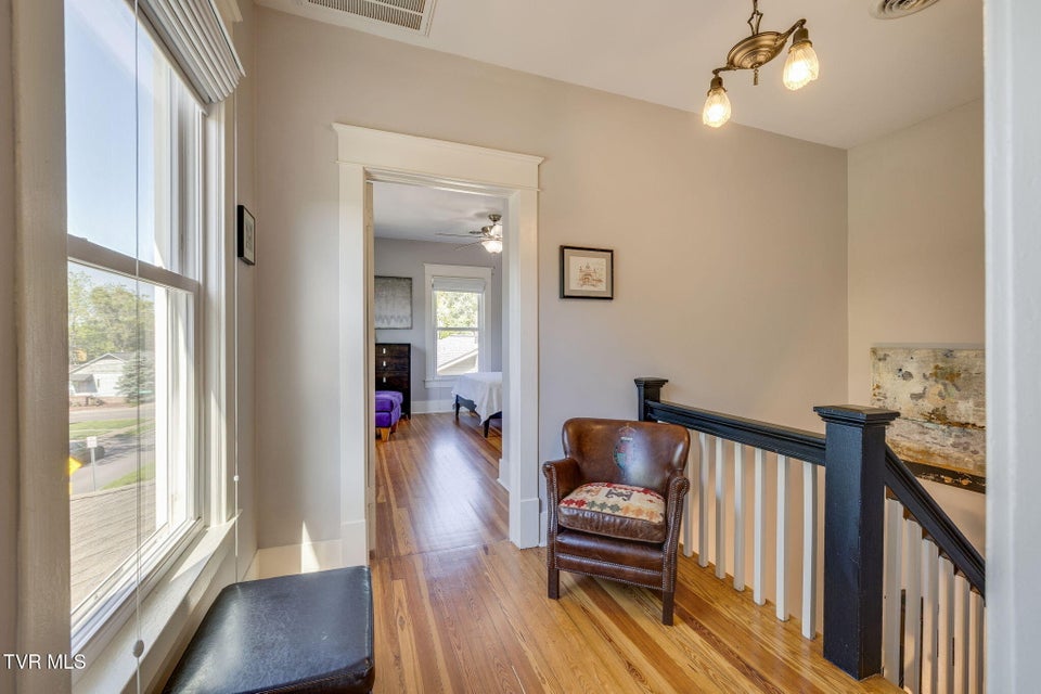 Photo #19: 107 Chestnut Street