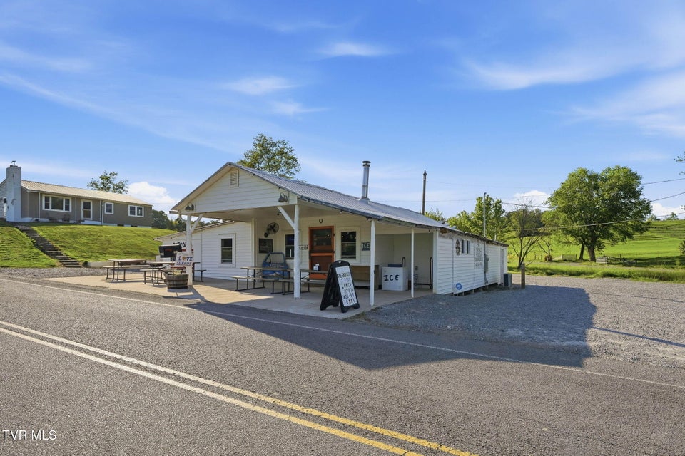 Photo #9: 5990 Cedar Creek Road