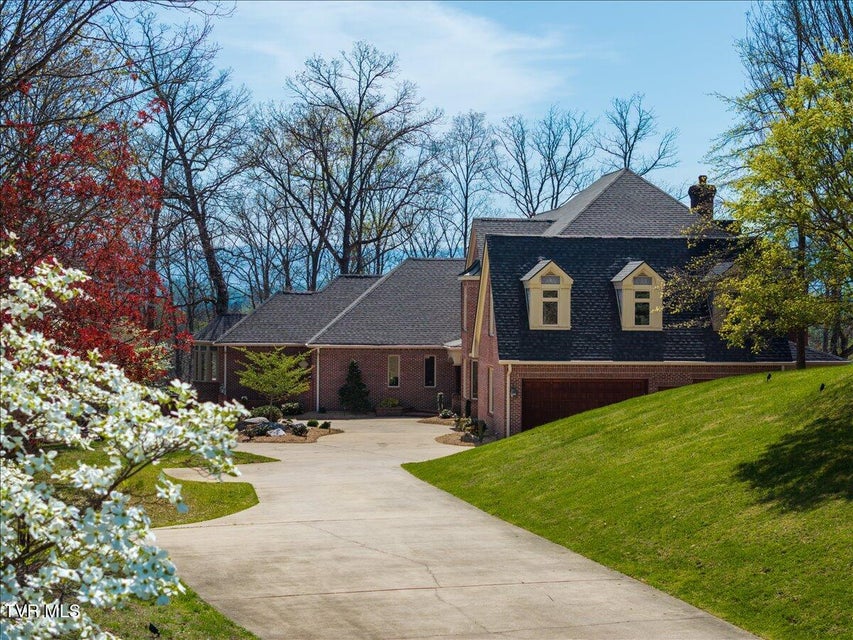 Photo #5: 54 Three Oaks Drive