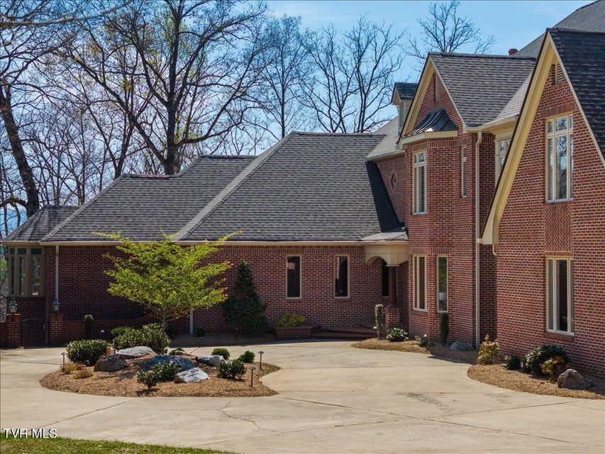 Photo #6: 54 Three Oaks Drive