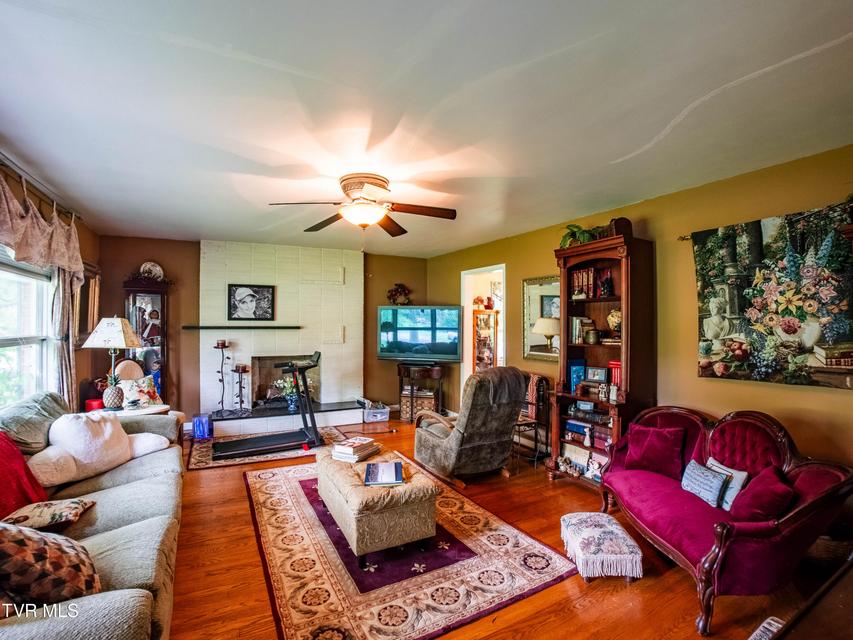 Photo #3: 125 Cresswood Drive