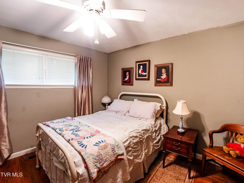 Photo #11: 125 Cresswood Drive