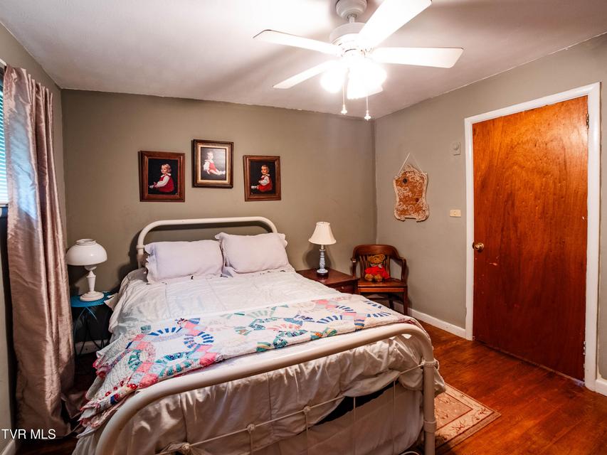 Photo #10: 125 Cresswood Drive