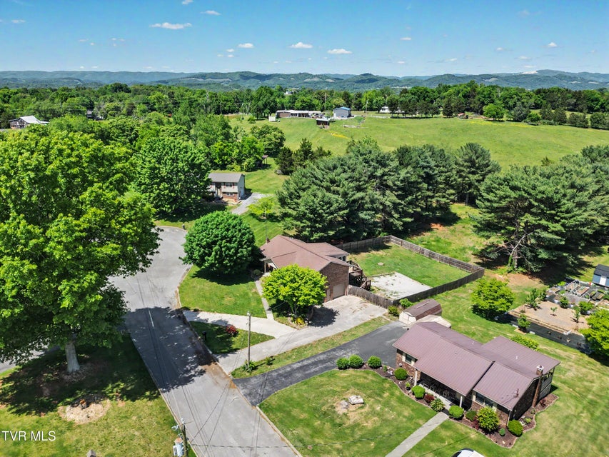 Photo #42: 1774 Oriole Court
