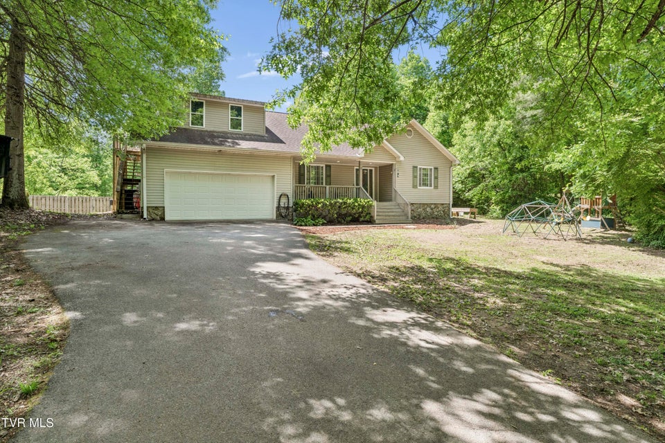 Photo #2: 131 Olgia Lane