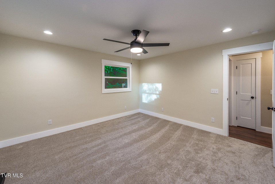 Photo #37: 3601 Hazelnut Drive