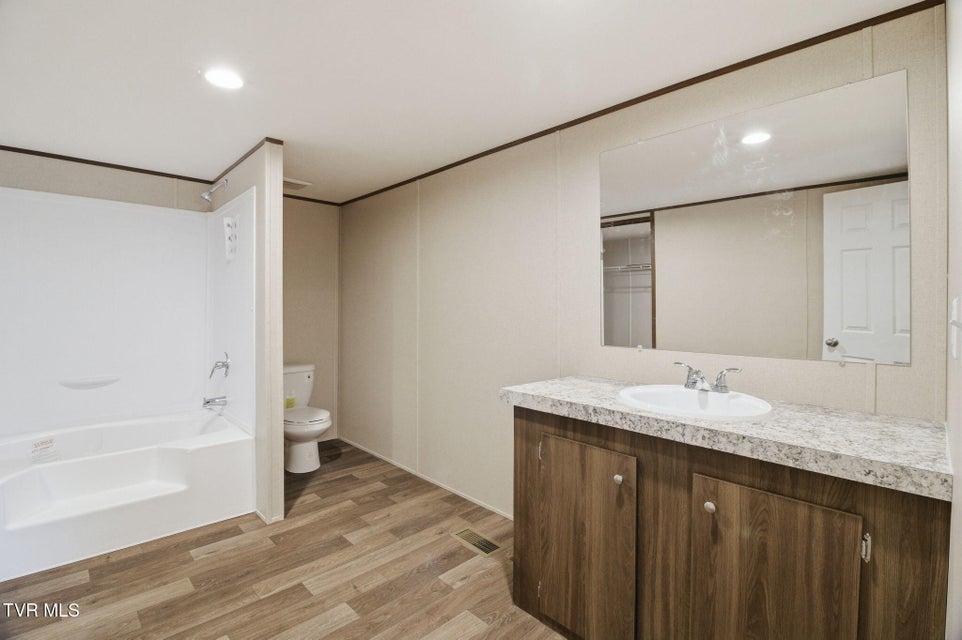 Photo #27: 1030 Fishpond Road