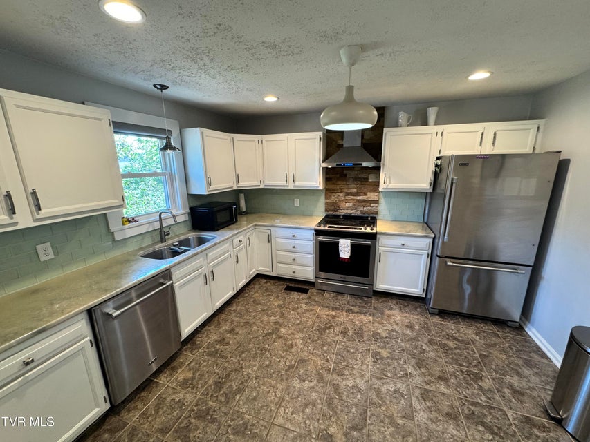 Photo #12: 146 Park Drive