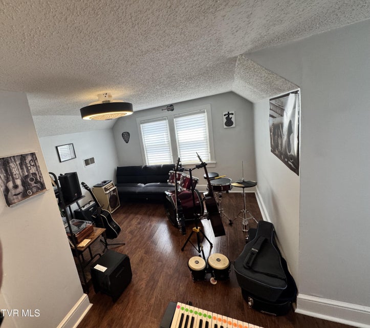 Photo #30: 146 Park Drive