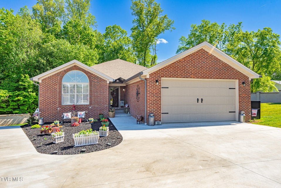 Photo #2: 283 Crockett Drive