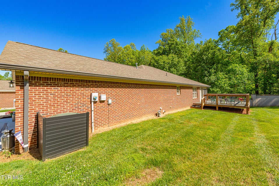Photo #61: 283 Crockett Drive