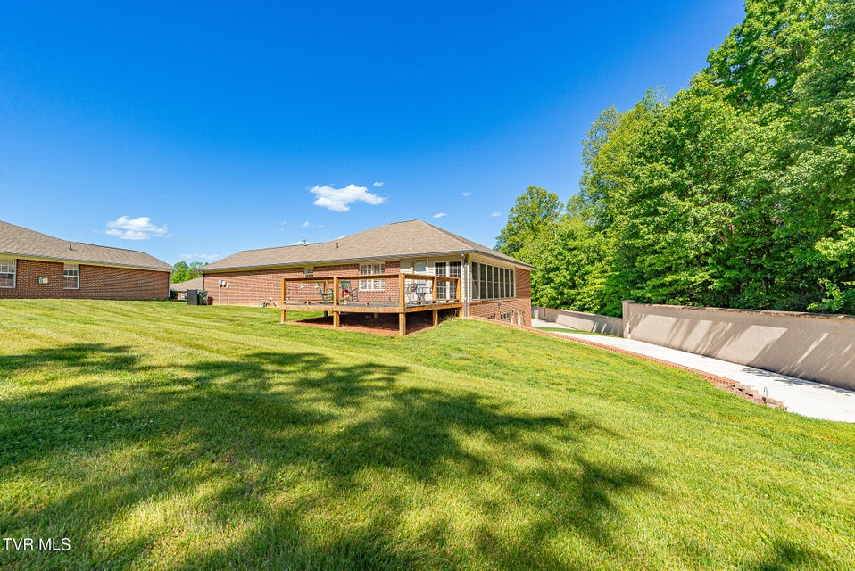 Photo #8: 283 Crockett Drive