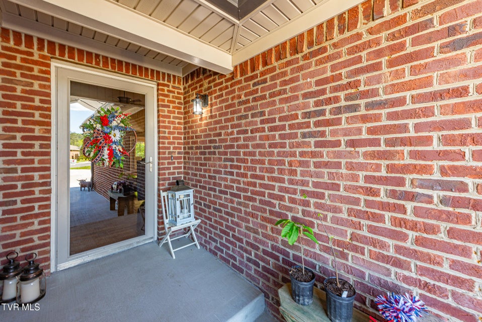 Photo #14: 283 Crockett Drive
