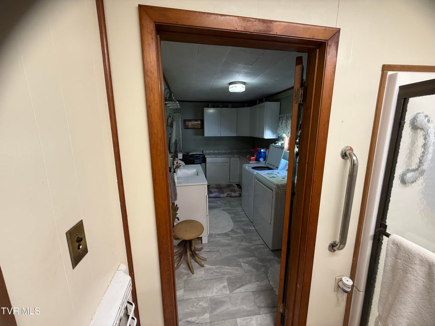 Photo #9: 5912 Dunbar Road