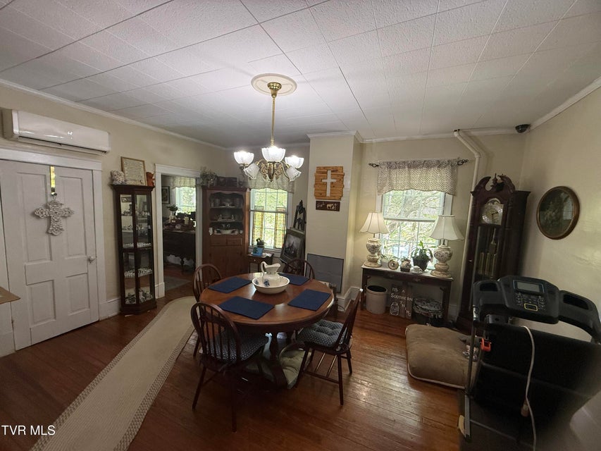 Photo #7: 5912 Dunbar Road