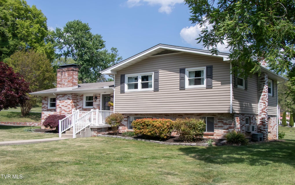 Photo #43: 105 Dale Place