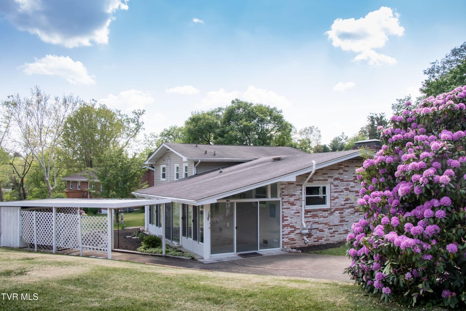 Photo #3: 105 Dale Place
