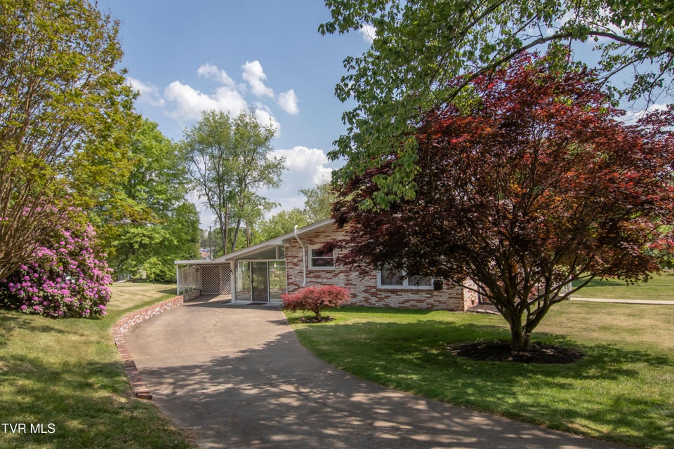 Photo #54: 105 Dale Place