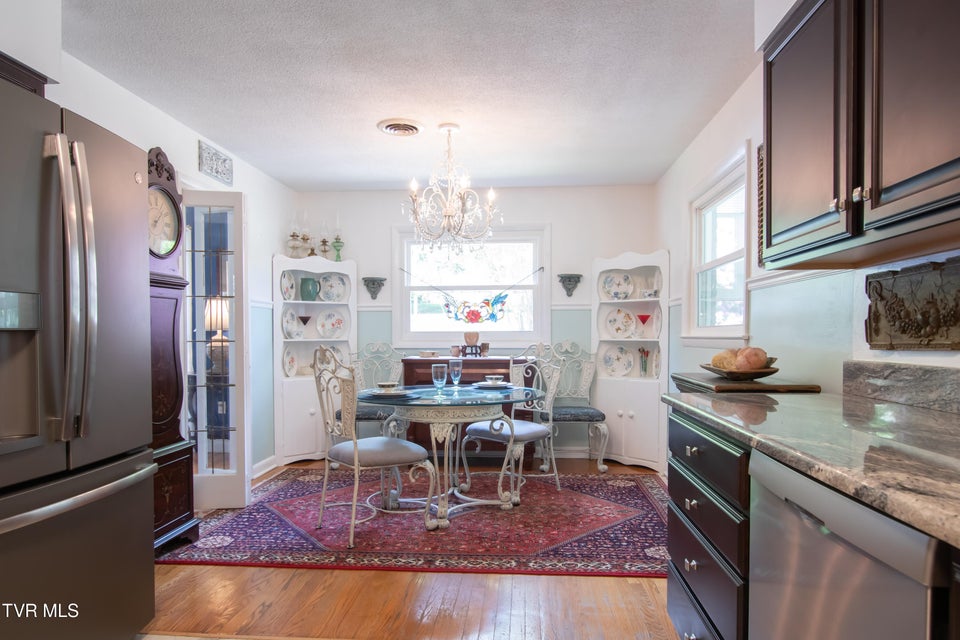 Photo #14: 105 Dale Place