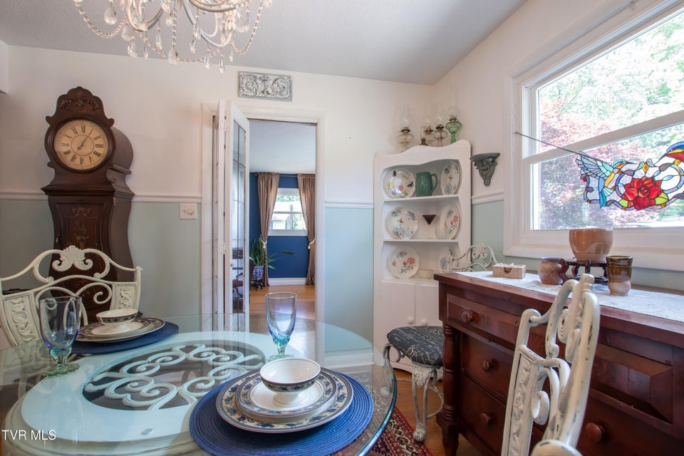Photo #17: 105 Dale Place