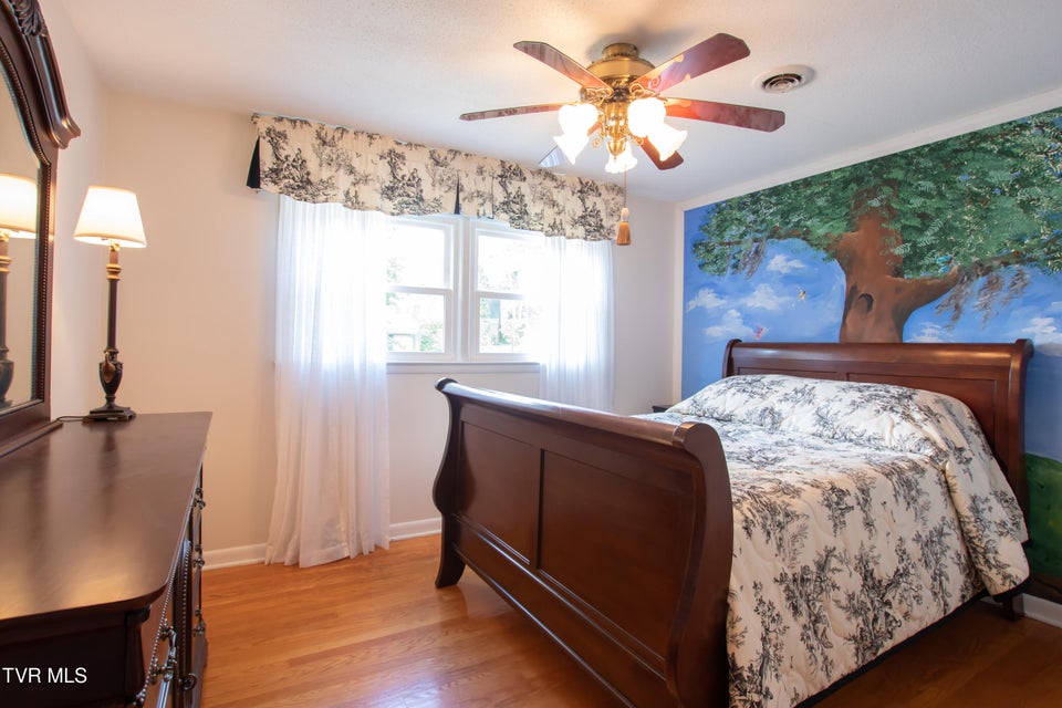 Photo #22: 105 Dale Place