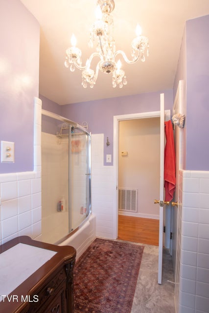 Photo #25: 105 Dale Place