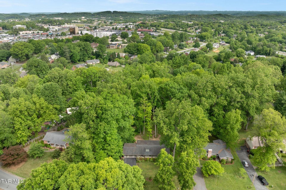 Photo #3: 1305 Sherwood Drive