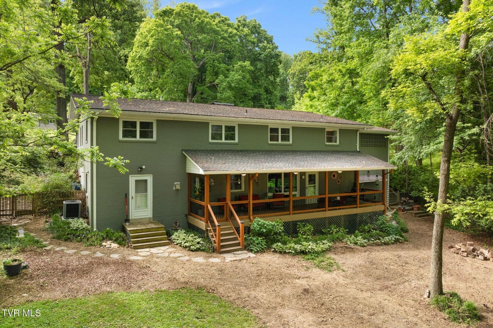 Photo #6: 1305 Sherwood Drive