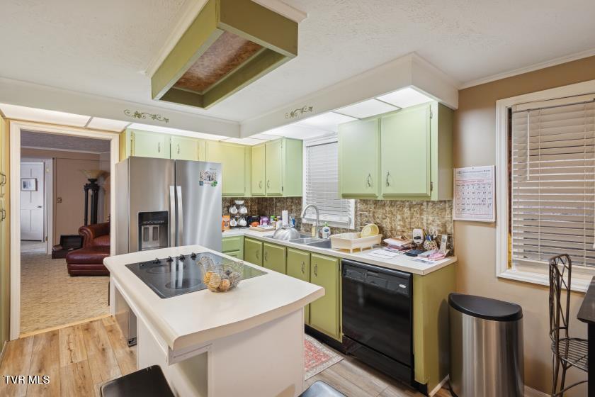 Photo #10: 81 Redwood Drive