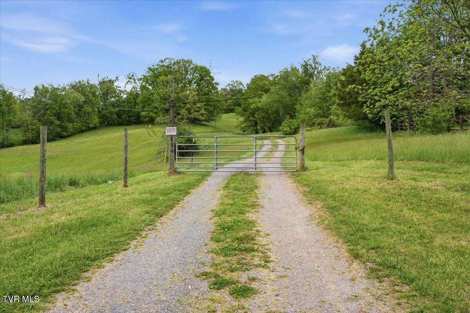 Photo #2: 27070 Shortsville Road