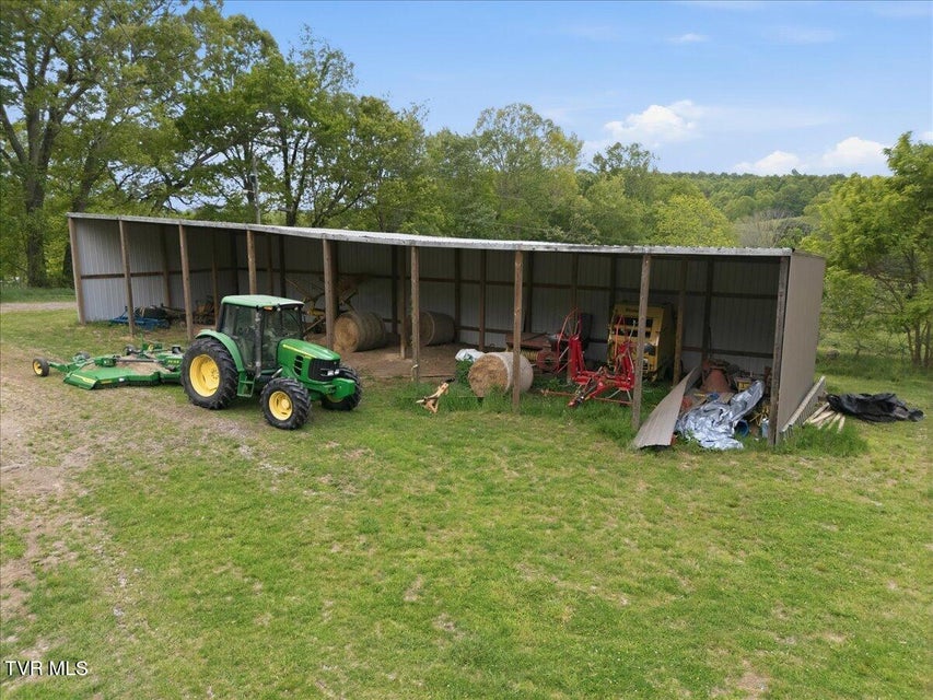 Photo #17: 27070 Shortsville Road