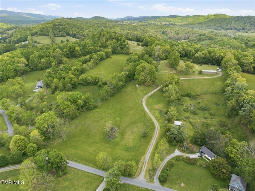 Photo #23: 27070 Shortsville Road